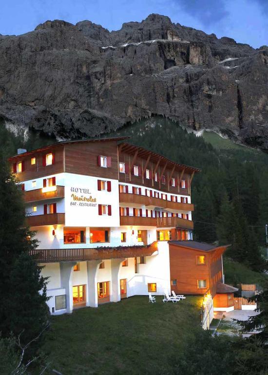 Hotel Meisules Wolkenstein in Gröden Exterior foto
