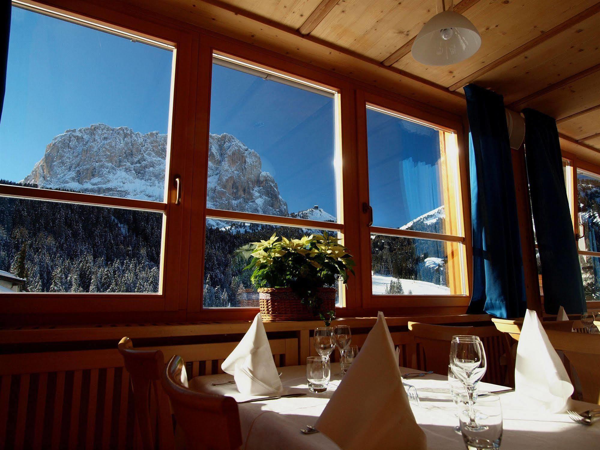 Hotel Meisules Wolkenstein in Gröden Exterior foto